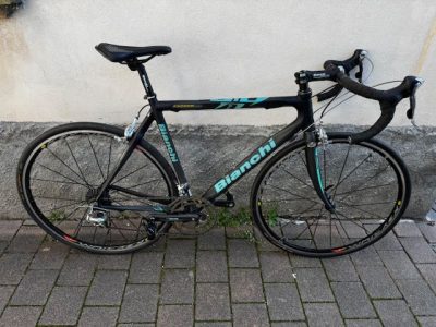BICI DA CORSA BIANCHI CARBON COLORE NERO