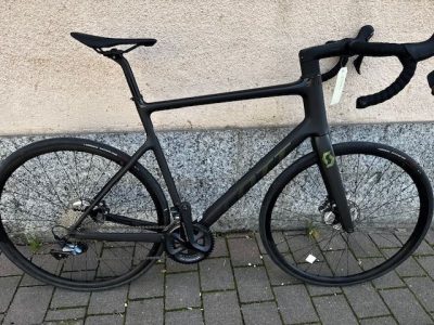 BICI DA CORSA SCOTT ADDICT COLORE NERO