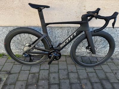 BICI DA CORSA SCOTT FOIL COLORE NERO