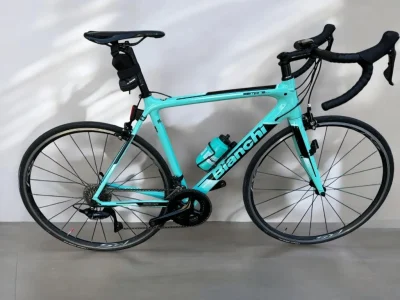 BICI DA CORSA BIANCHI SEMPRE COLORE CELESTE