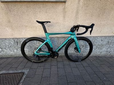 BICI DA CORSA BIANCHI OLTRE COLORE TIFFANY